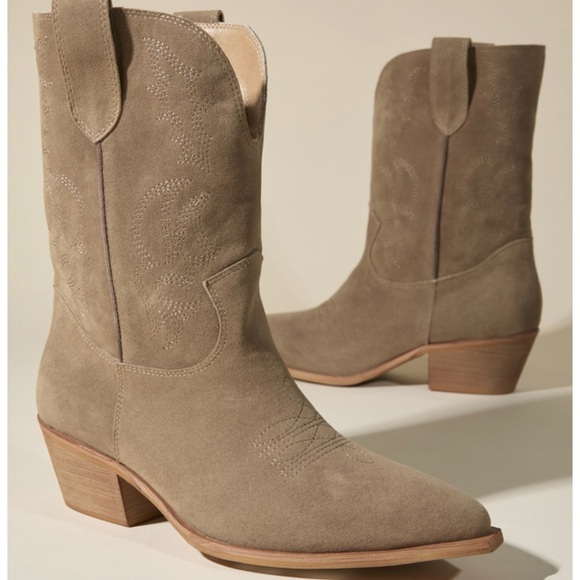NEW Arula / Altar’d State Western Boots WIDE WIDTH Size 9 Available NWT - Picture 1 of 7